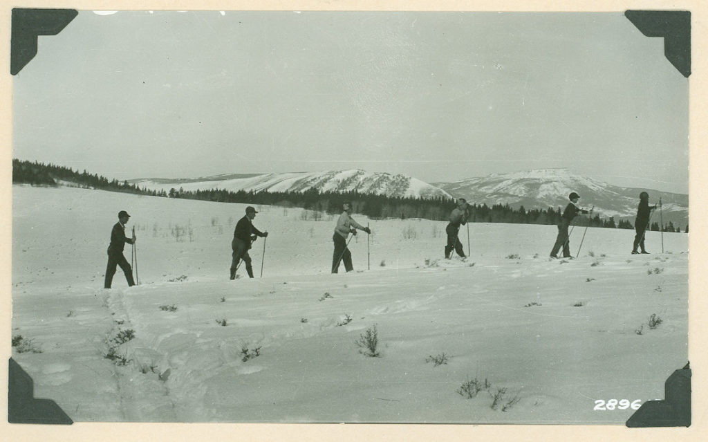 Nordic skiing at Hot Sulphur Springs Winter Carnival in the 1900s. USFS photo.